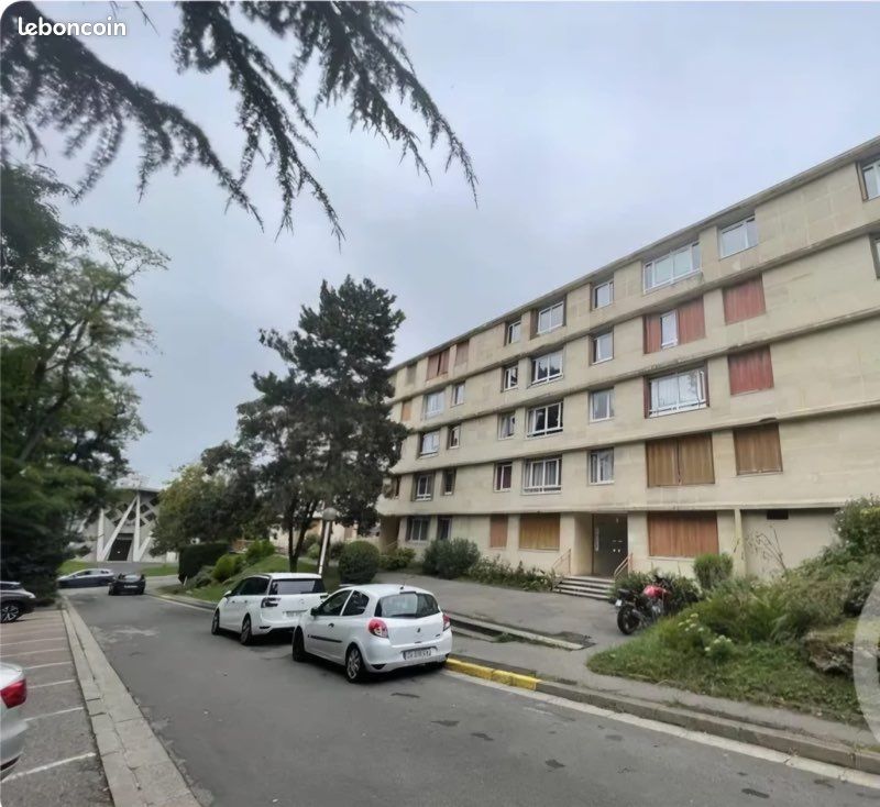 Appartement 3 pièces 56 m² · à Savigny-sur-Orge · 56 m² · 990 €