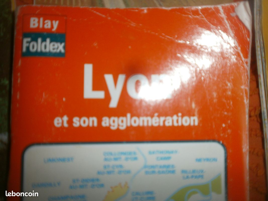 Lot de 5 cartes . T bon etat . Lyon .canada etc (image 14)