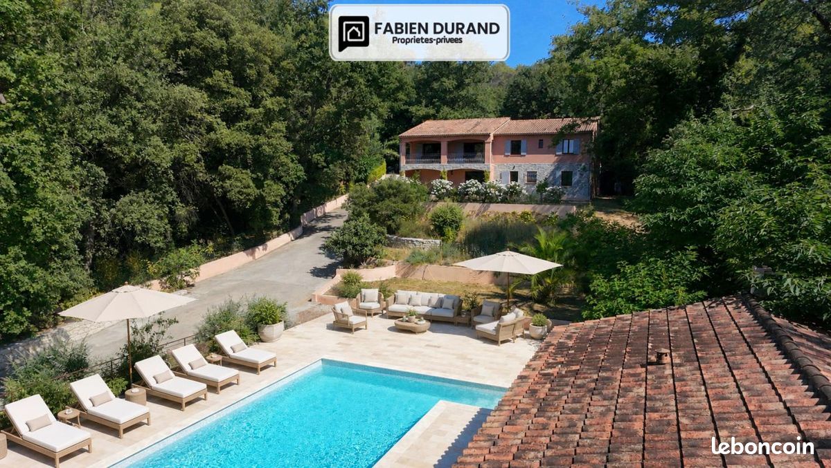 Maison 11 pièces 204 m² · à La Motte · 204 m² · 1 039 000 €