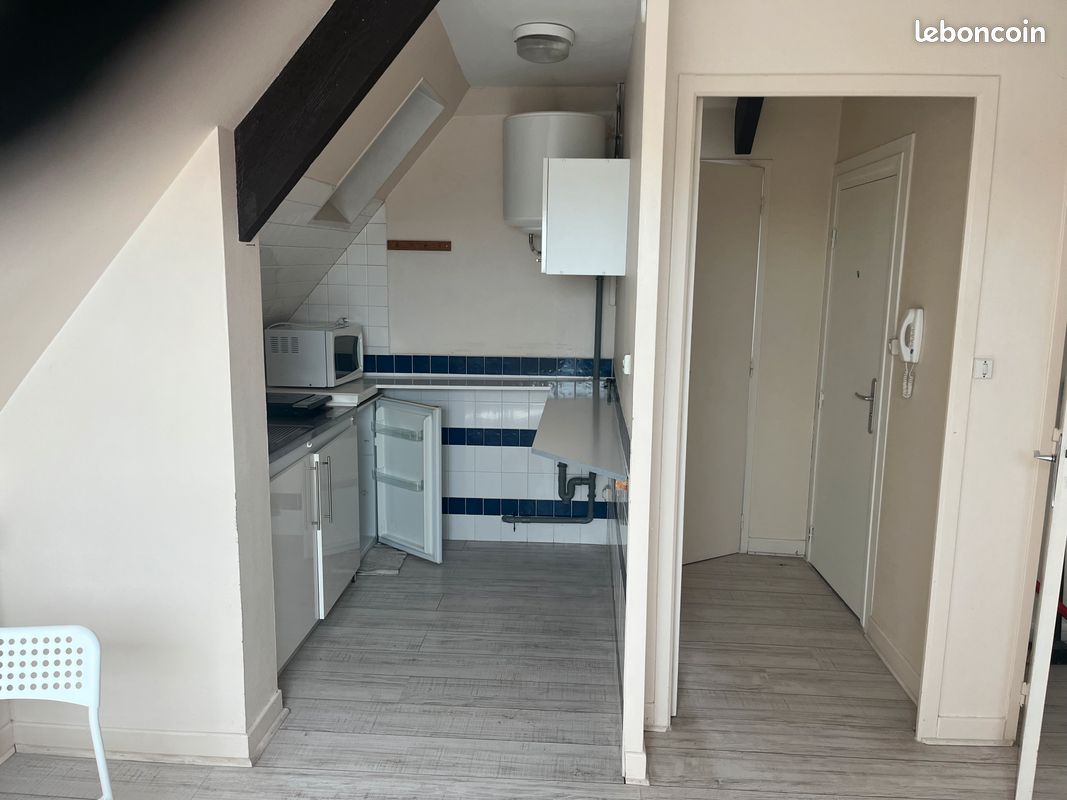 Appartement 1 pièce 23 m² · à Brive-la-Gaillarde · 23 m² · 300 €/mois