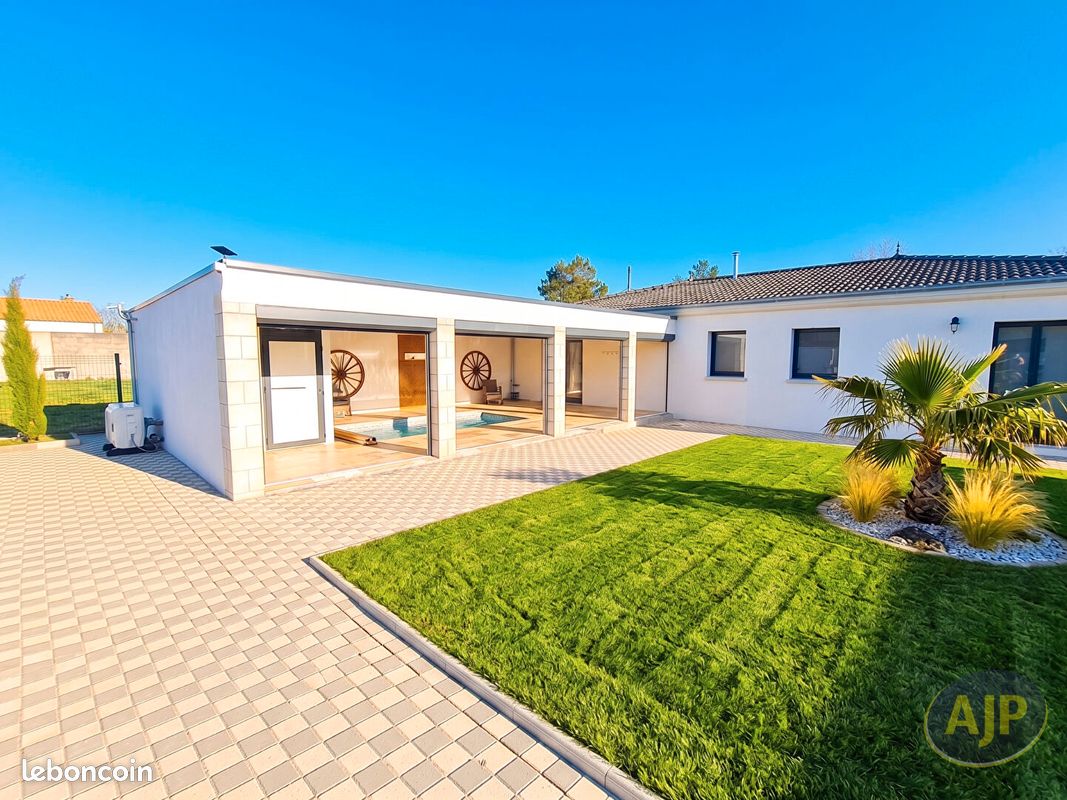 Maison 4 pièces 160 m² · à Froidfond · 160 m² · 327 600 €