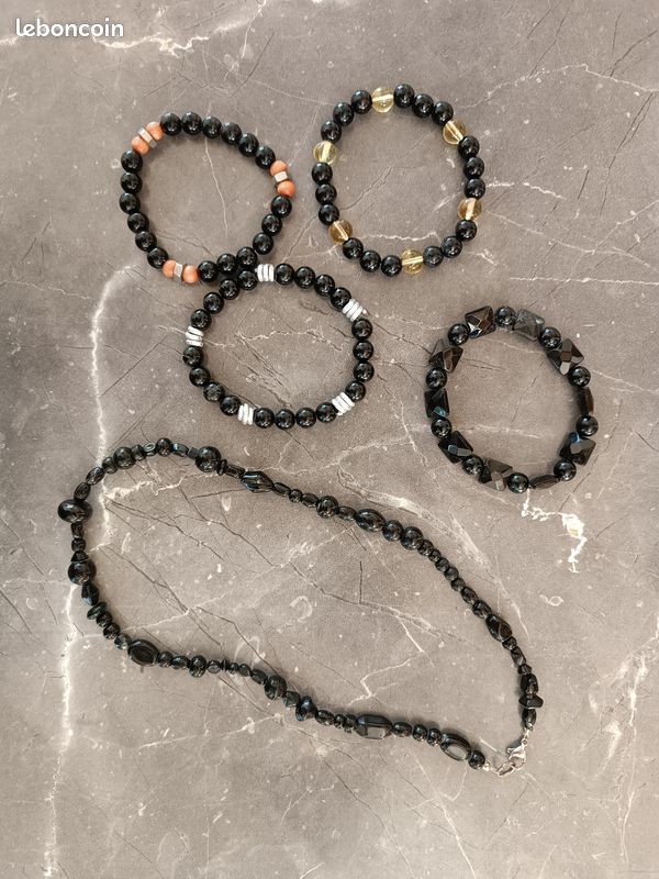 Lot énorme De Bijoux De Récup Pour Créations - Cabochons, Pendentifs, Breloques Thèmes Variés