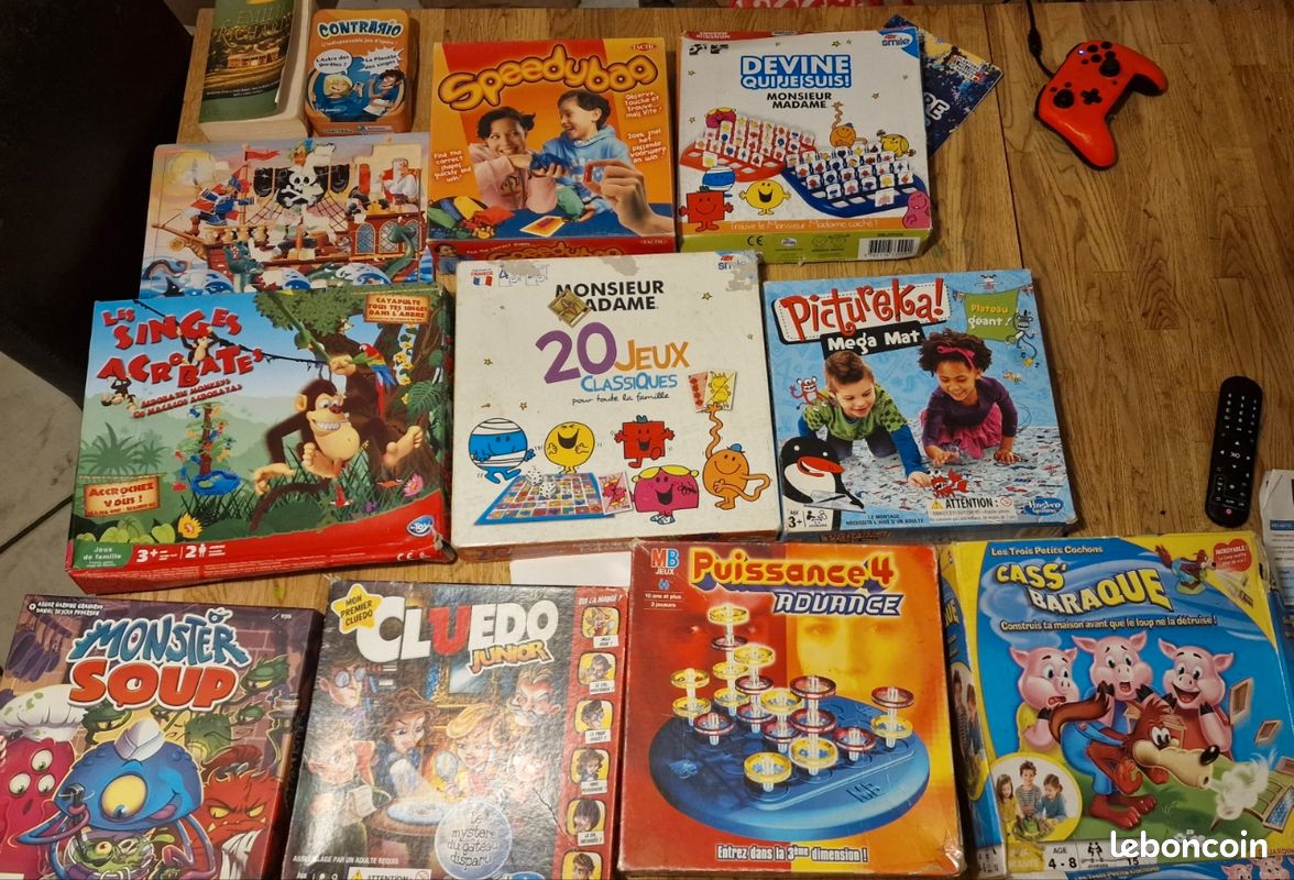 Lot fe jeux de société (image 1)