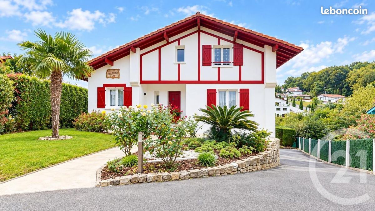 Maison 6 pièces 144 m² · à Mouguerre · 144 m² · 589 000 €