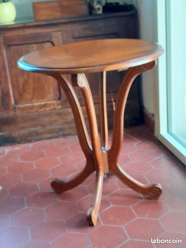 Gueridon ou table de salon (image 1)