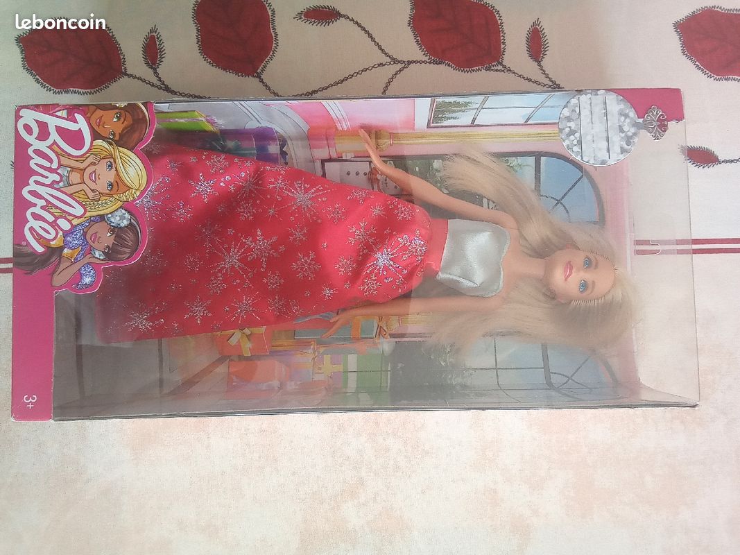 Barbie de Noël (image 1)