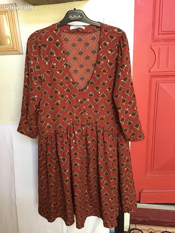 Robe Vintage Vetement Marque Jolie Robe Fluide Et Douce Marque
