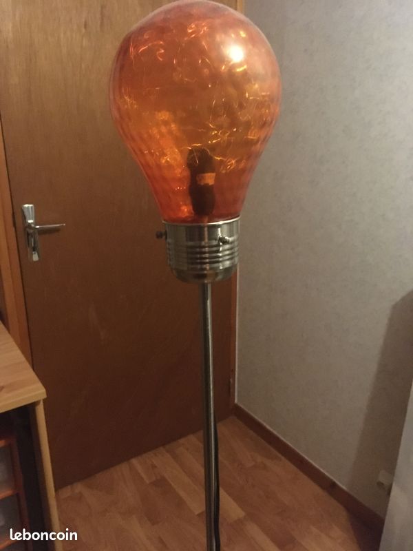 Lampe sur pied Ampoule Orange (image 1)