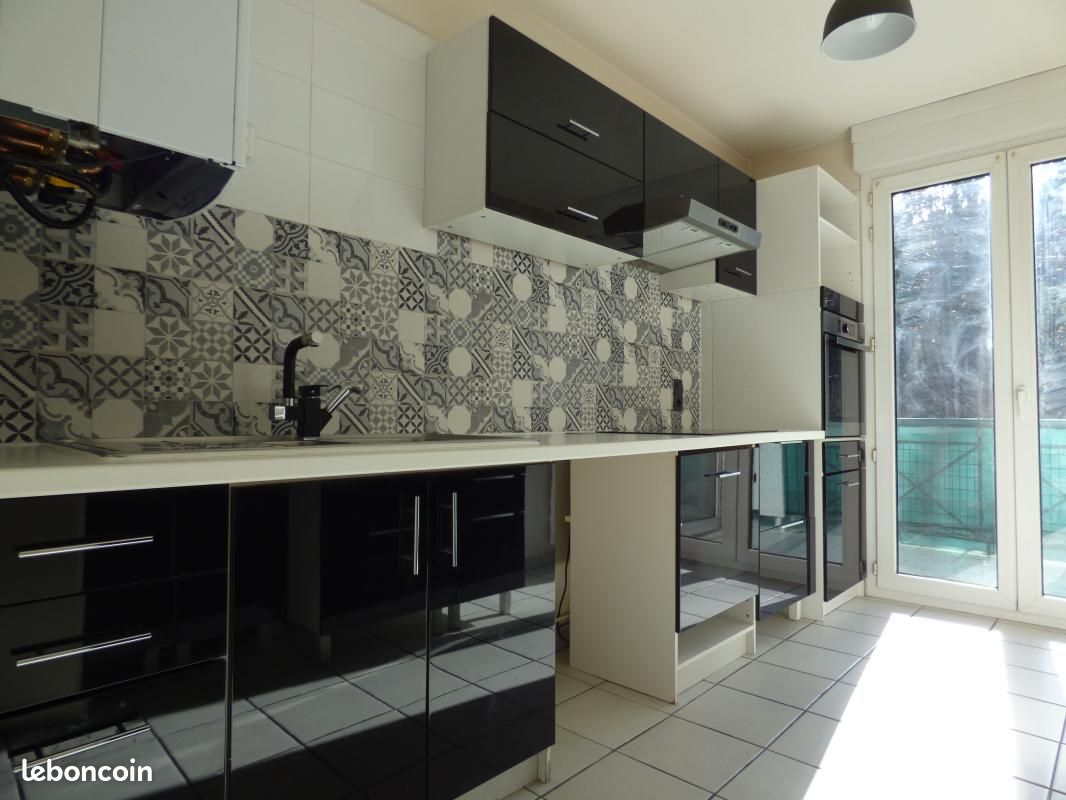 Appartement 4 pièces 103 m² · à Le Puy-en-Velay · 103 m² · 770 €/mois