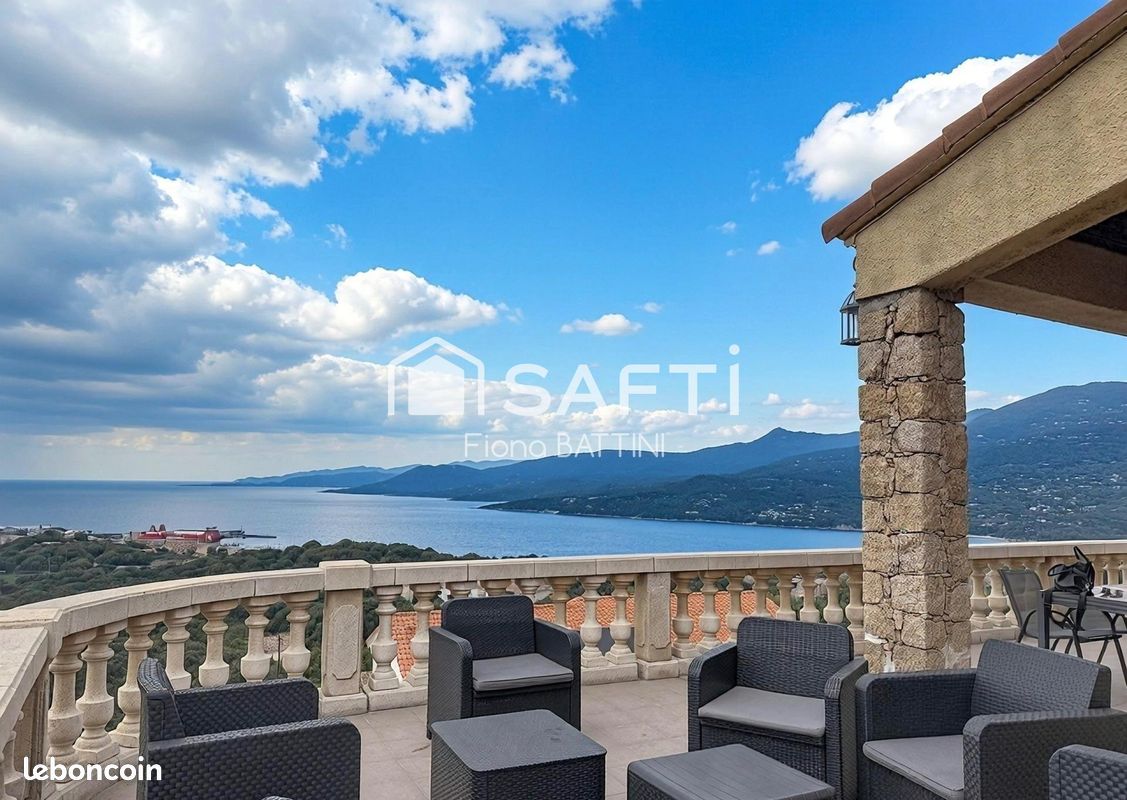 Maison 12 pièces 322 m² · à Viggianello · 322 m² · 895 000 €