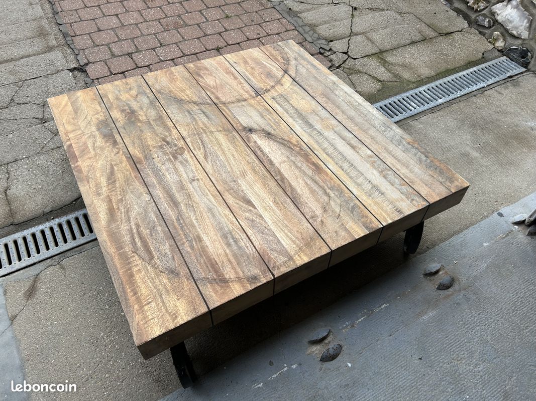 Table basse style industriel (image 1)