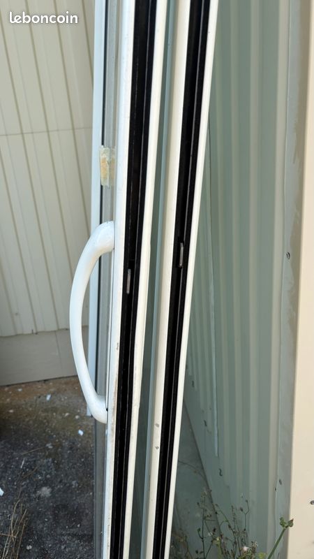 Lot menuiseries PVC blanc — porte-fenêtre 1 vantail + baie coulissante 2 vantaux (avec dormants) (image 3)