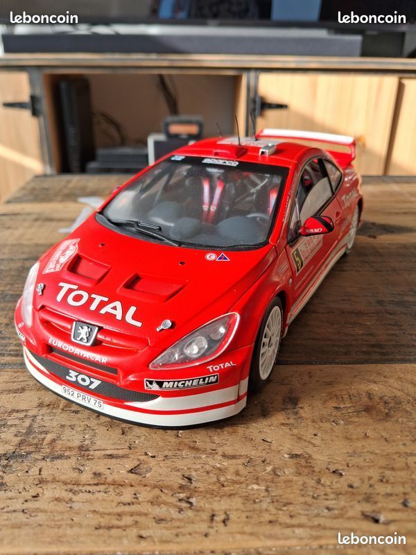 voiture miniature rallye PEUGEOT 307 WRC 1/18 NEUVE EN BOITE voiture miniature rallye PEUGEOT 307 WRC 1/18 NEUVE EN BOITE