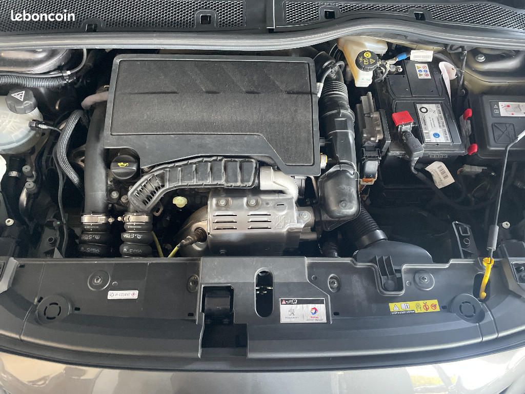 Peugeot 208 PURETECH 100 S&S BVM6 STYLE (image 20)