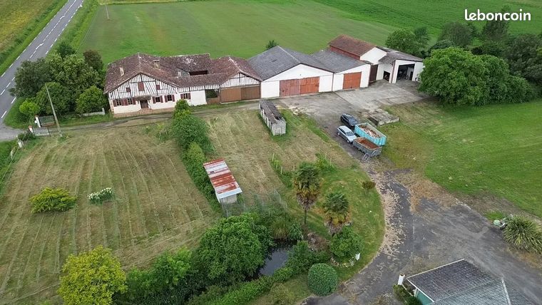 Immeuble 164 m² Lanne-Soubiran
