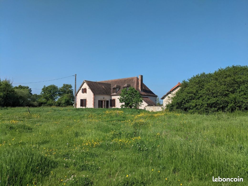 Maison 9 pièces 231 m² · à Saint-Léopardin-d'Augy · 231 m² · 259 000 €