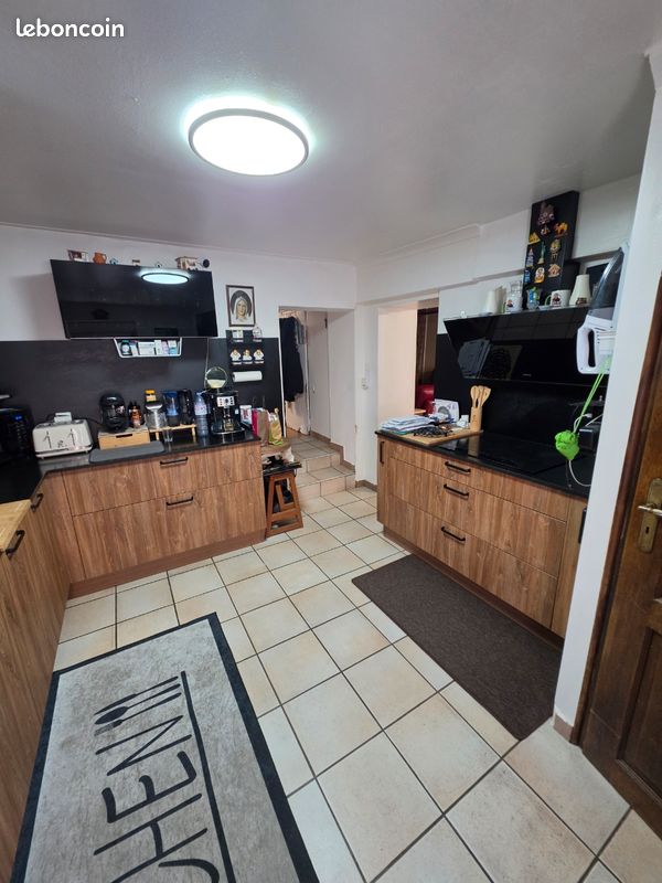 Maison 8 pièces 100 m² · à Thil · 100 m² · 230 000 €