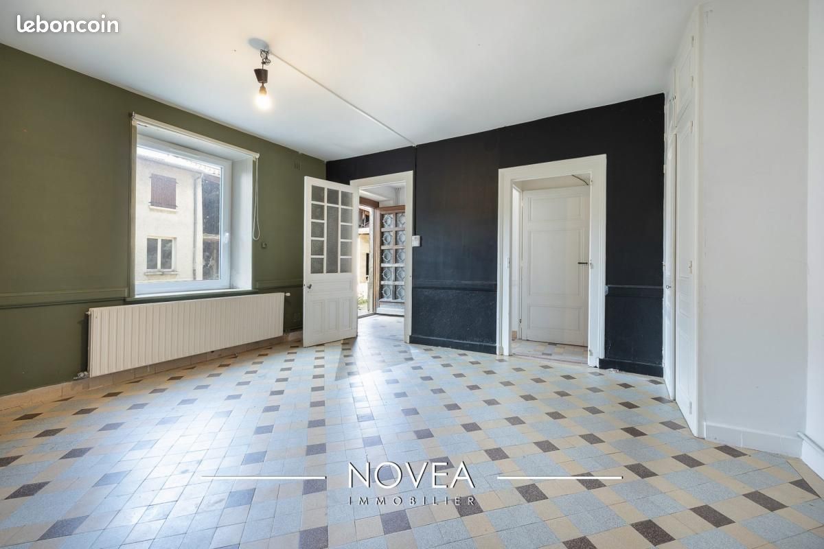 Appartement 3 pièces 103 m² · à Dardilly · 103 m² · 230 000 €