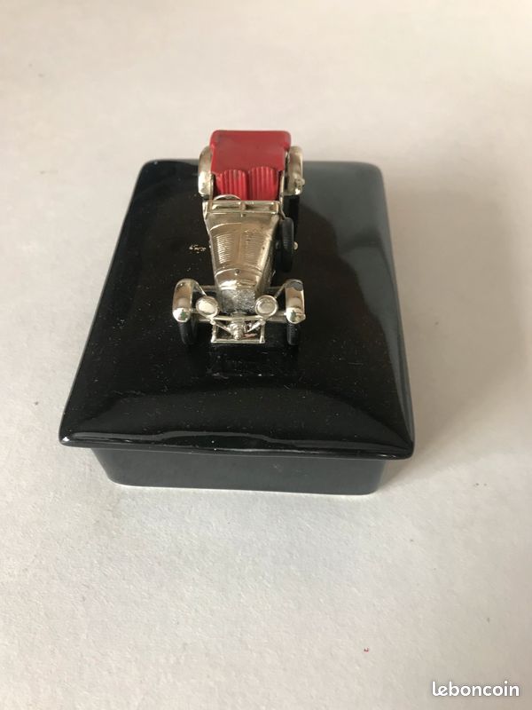 Lesney Matchbox, Bentley 1929 4,5 L montée sur coffret à cigarettes
