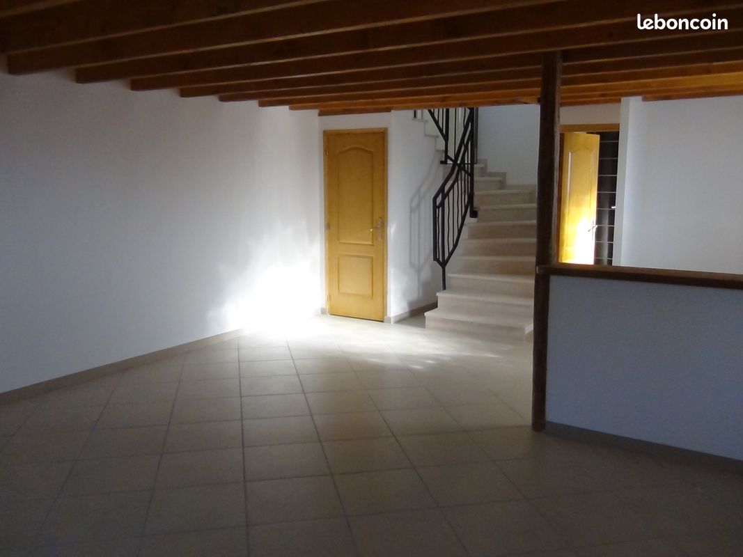 Appartement 2 pièces 64 m² · à Mantes-la-Ville · 64 m² · 820 €/mois