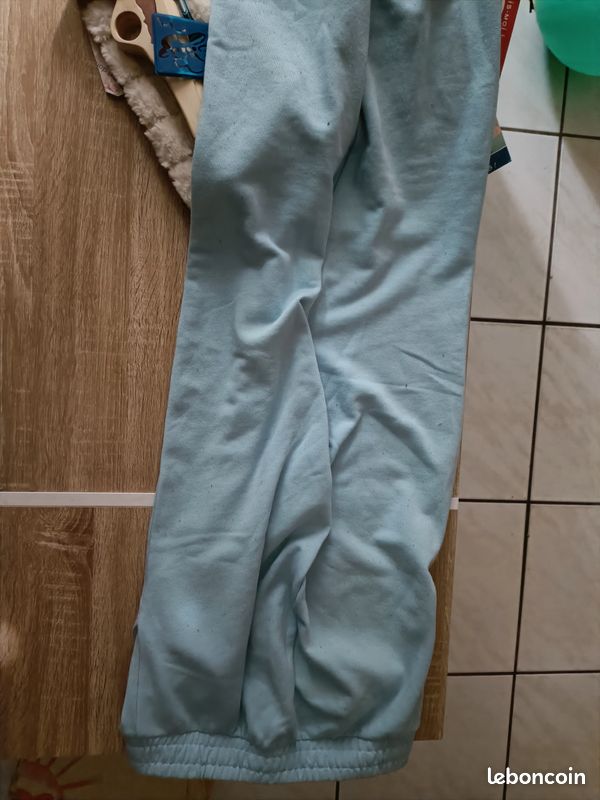 Jogging bleu ciel pour femme ou fille Liberto taille S (image 3)