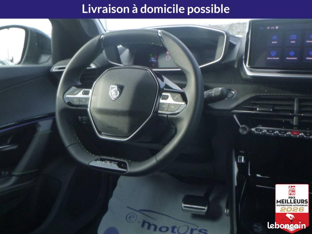Peugeot 2008 Hybrid 145 e-DCS6 GT (image 15)