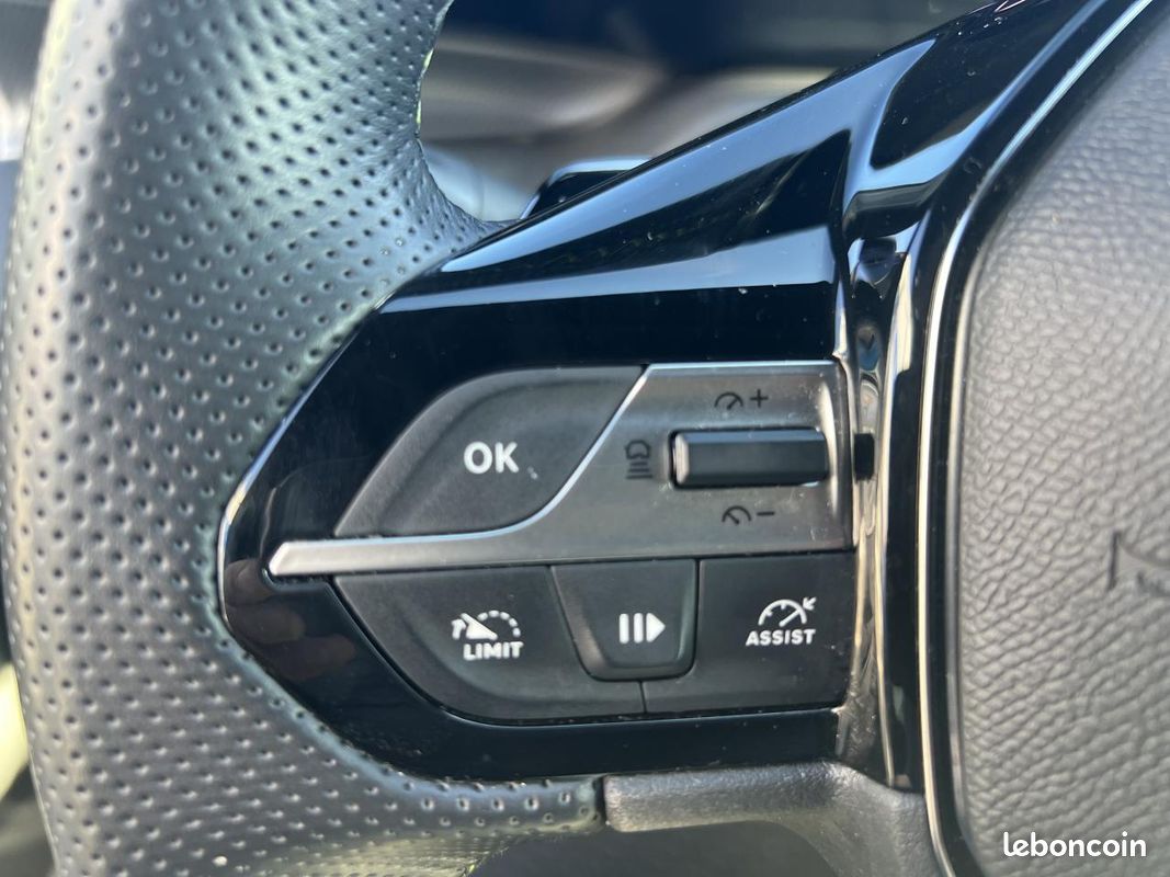 Peugeot 408 1.2 130 eat8 gt (image 20)