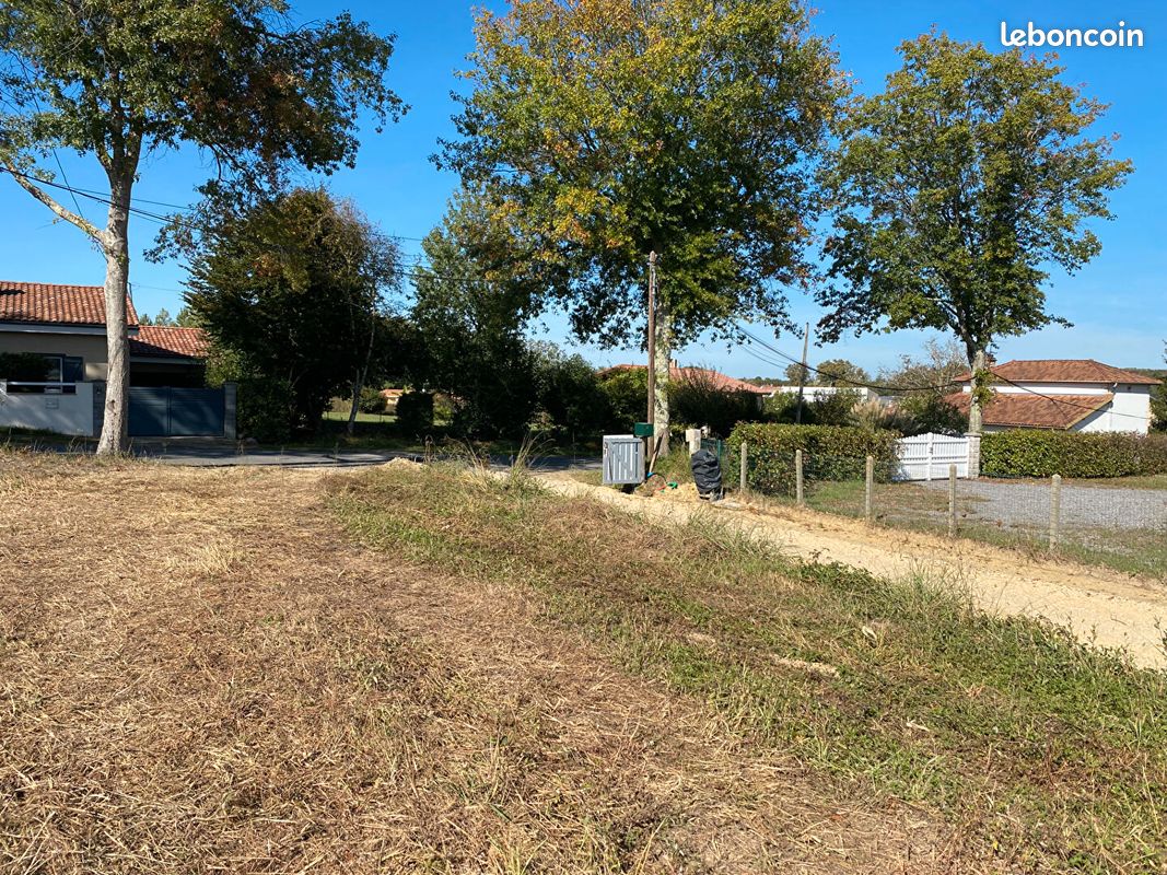 Terrain 1200 m² · à Cagnotte · 1 200 m² · 49 500 €