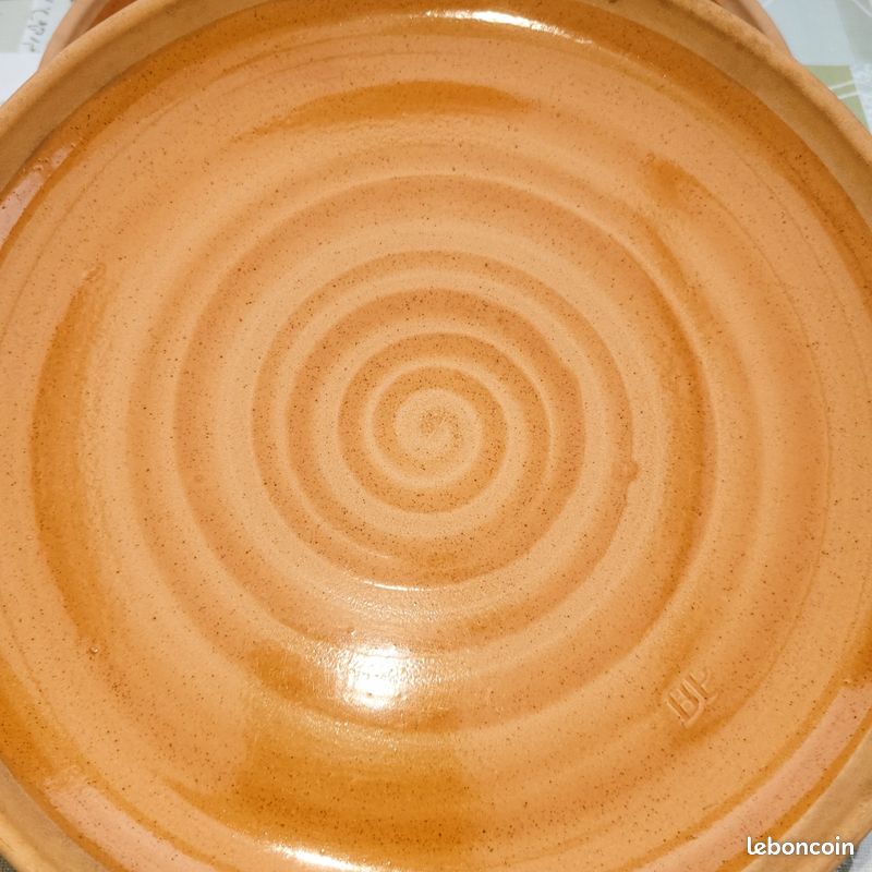 3 assiettes plates BP en véritable grès de Bourgogne.
Diamètre 23,5 cm (image 3)
