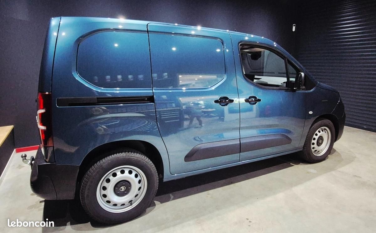 Citroen Berlingo Vu GENERATION-III FOURGON 1.5 BLUEHDI 130 650KG M L1 EAT BVA START-STOP (image 8)