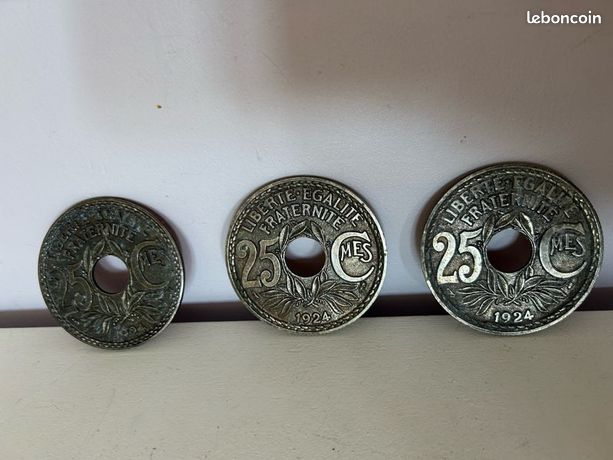 6 dessous verre 2 bouteille vintage empilé socle bois pièces de monnaie 1924 Lindauer - Antiquités