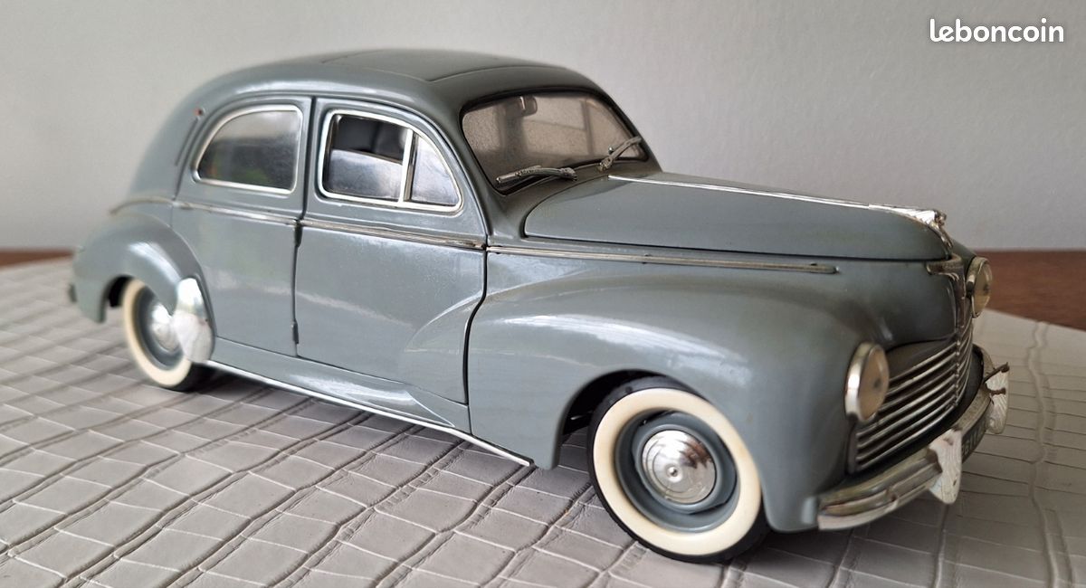 Solido Peugeot 203 Découvrable 1954 - Miniature 1/18 En Boîte - Occasion