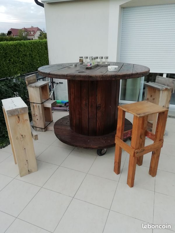 Mobilier de jardin original (image 1)