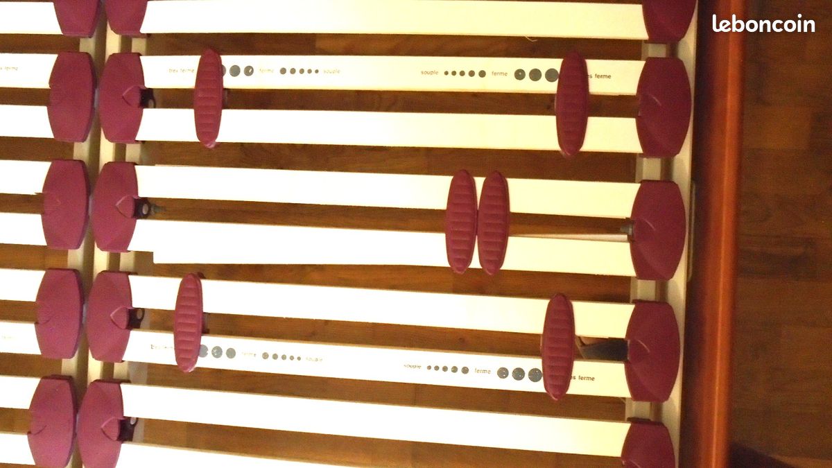 Cadre de lit + sommier + matelas + 2 chevets + 2 valets (image 7)