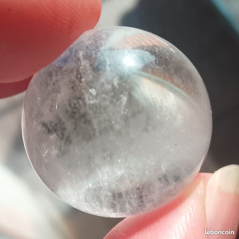 17.2gr 23.1mm sphère (boule) en cristal de roche de Madagascar pierre naturelle sculptée (image 6)