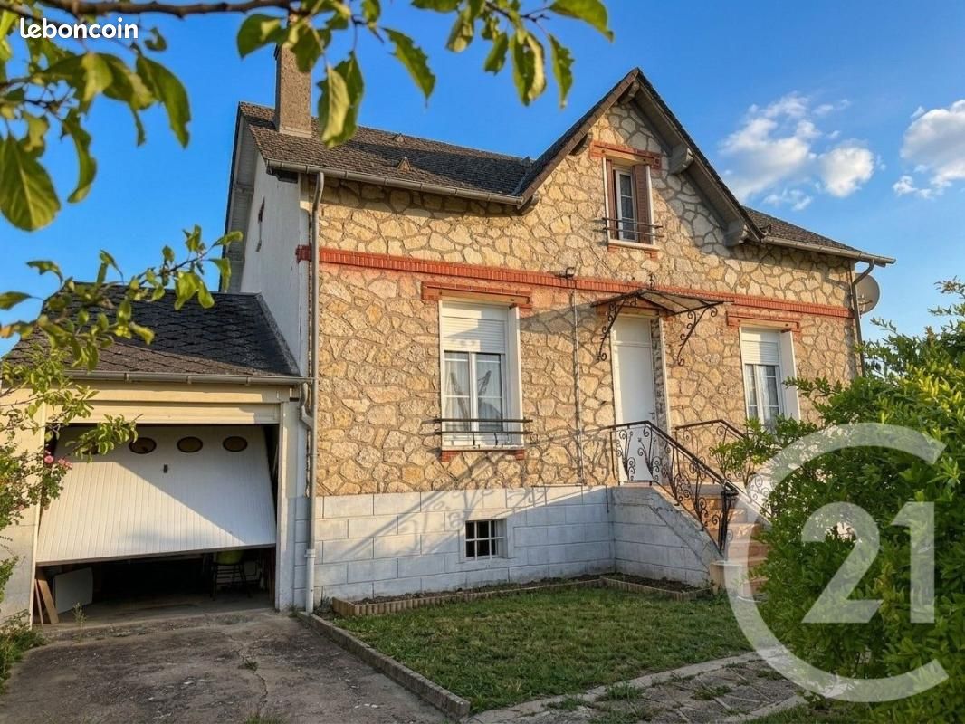 Maison 5 pièces 106 m² · à La Charité-sur-Loire · 106 m² · 170 000 €