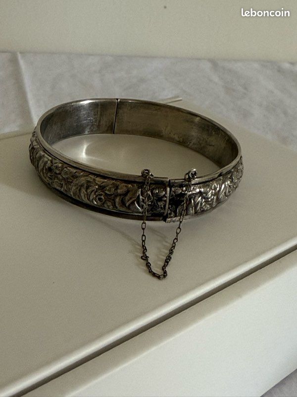 Ancien Bracelet Jonc Argent à Décor Fleur – Vintage, à Nettoyer