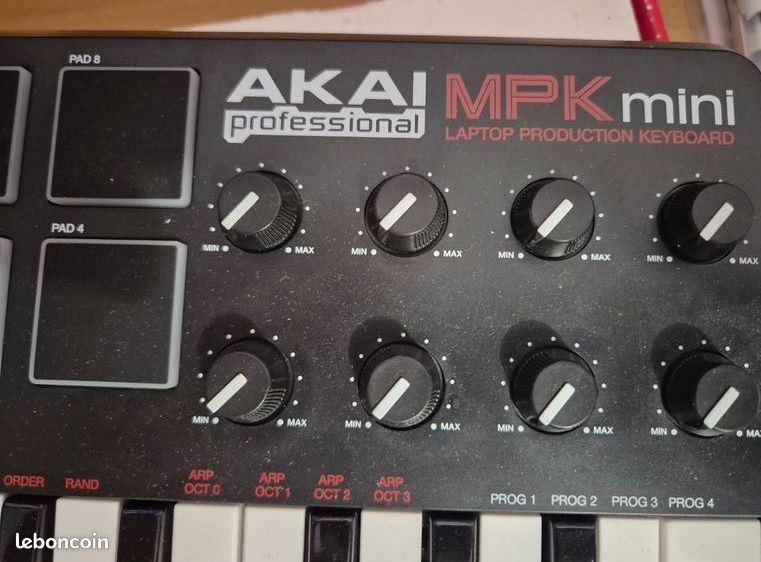 Le Akai MPK Mini est un contrôleur MIDI rétroéclairés et sensibles à la vélocité, basés sur la technologie des MPC, parfaits pour déclencher des samples ou des percussions Boutons rotatifs (image 6)