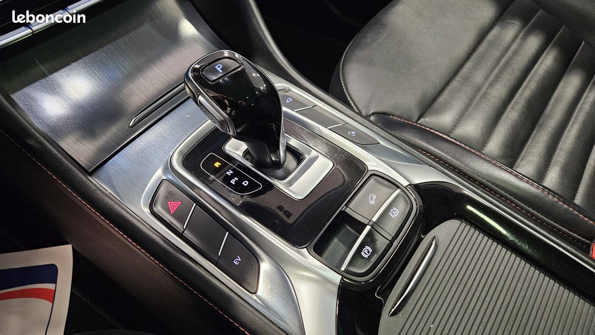 MG EHS 1.5T GDI PHEV Luxury (image 12)