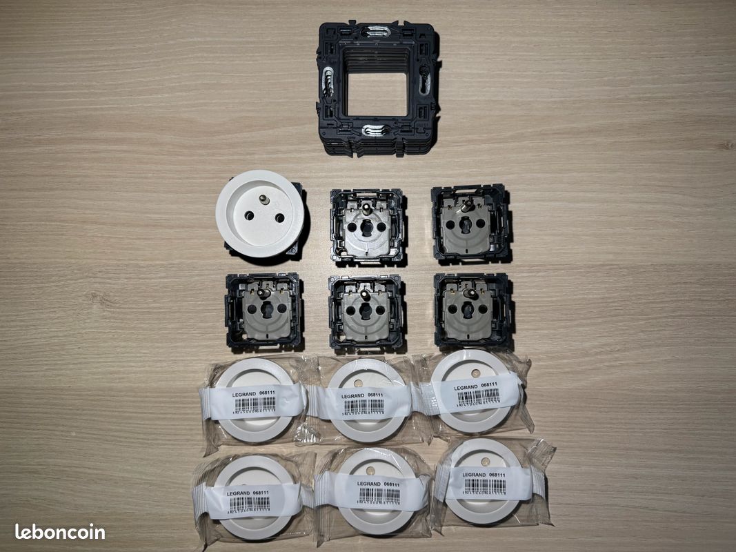 Lot de 6 Prises de courant standard Français Céliane 16A 250V 2P+T bornes automatiques neuf (image 1)