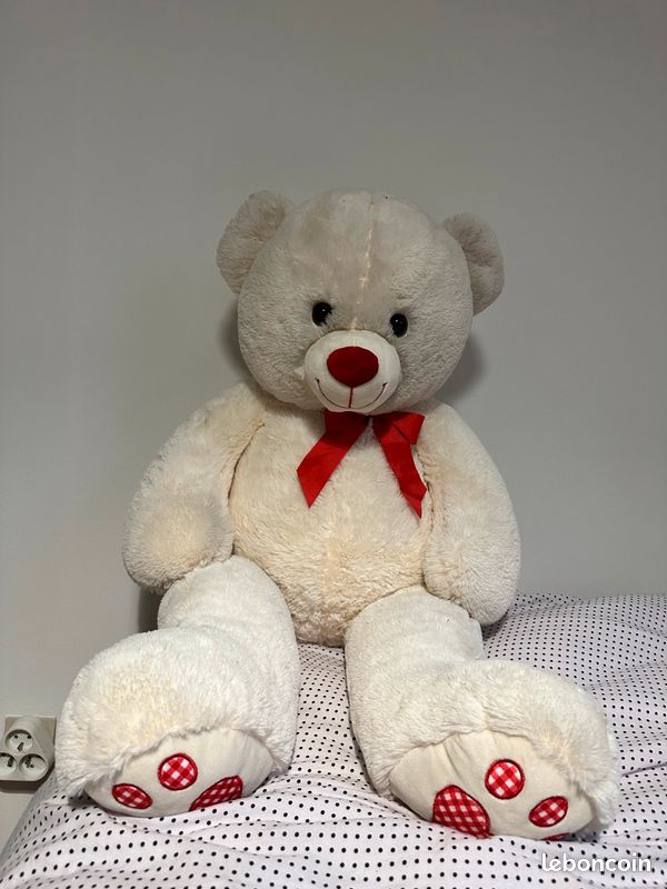 Ourson peluche (image 1)