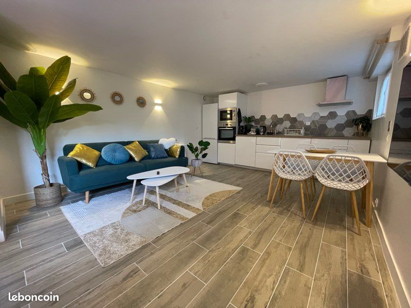Appartement 2 pièces 60 m² · à Ris-Orangis · 60 m² · 890 €/mois