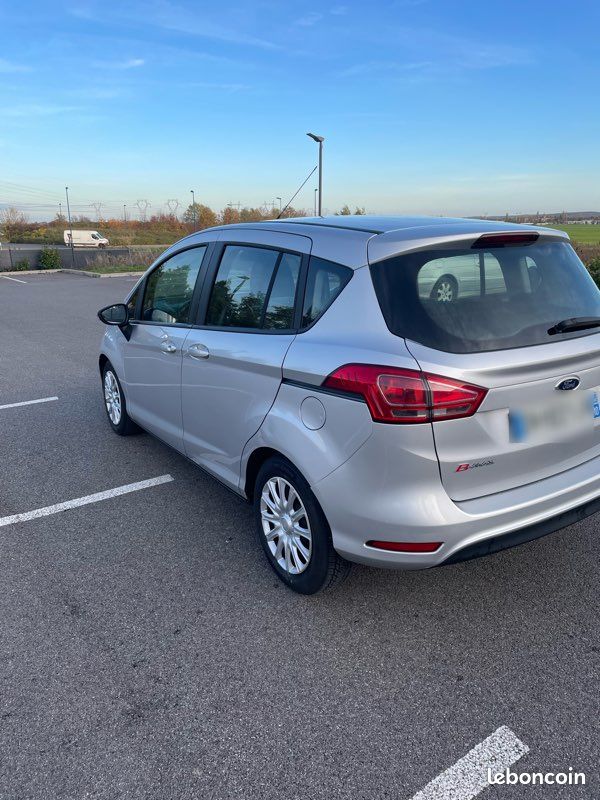 Ford b max (image 1)