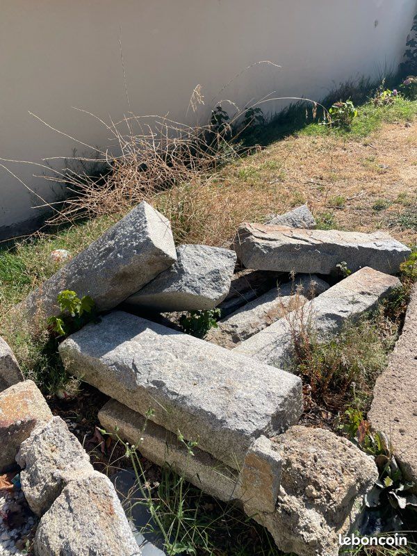 Grande pierre de taille (image 1)