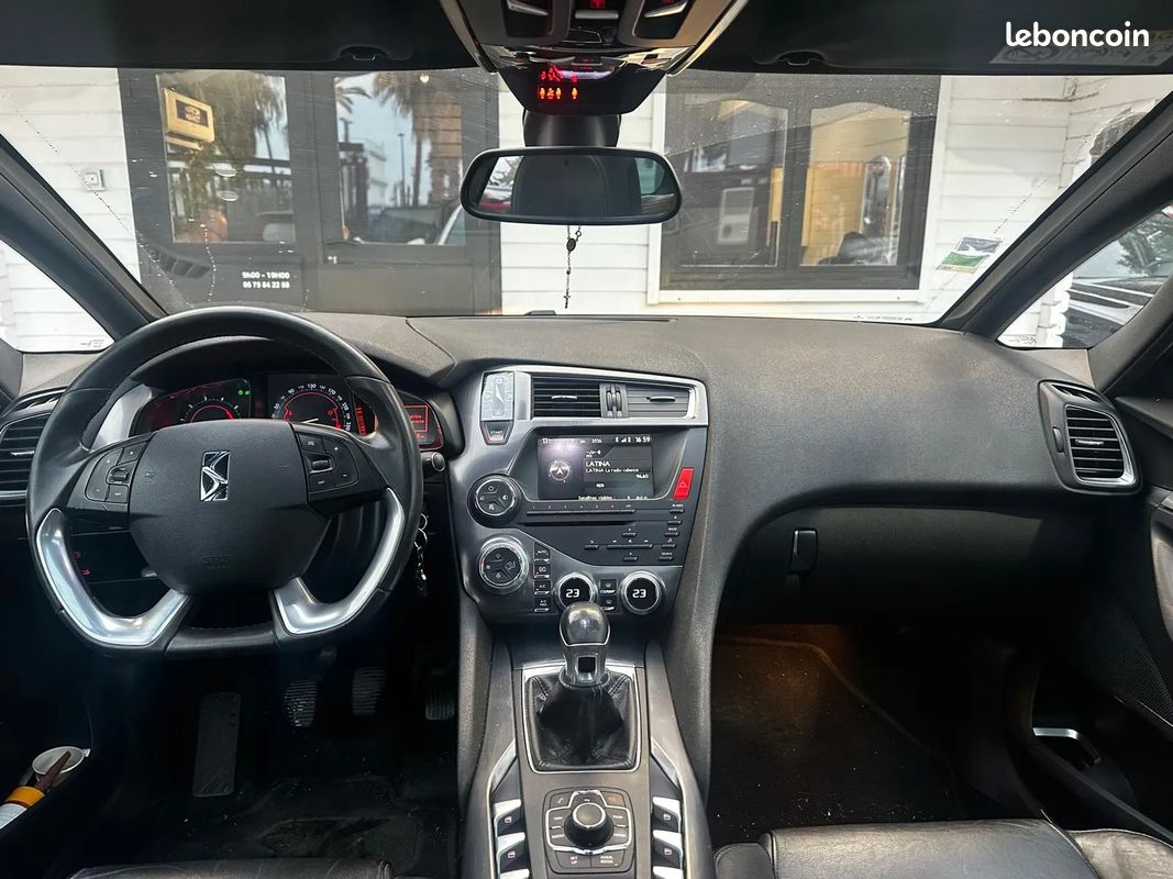 CITROEN DS5 1.6 D 120ch SO CHIC - 2014 - 110 000 km - Toit panoramique (image 5)
