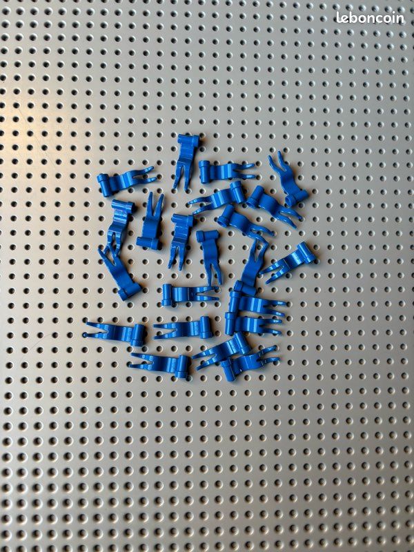 Lego 20 drapeaux bleus castle chevalier pirate viking château cirque clown city (image 1)