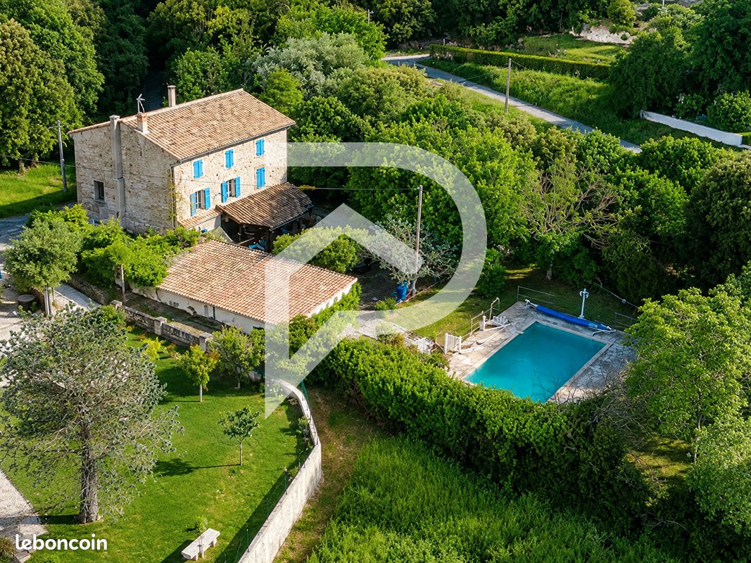 Maison 8 pièces 272 m² · à Viviers · 272 m² · 420 000 €