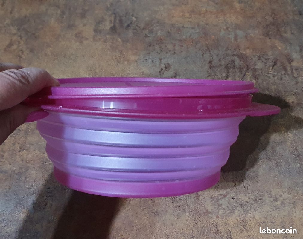 Boite tupperware pliable neuve rose (image 1)