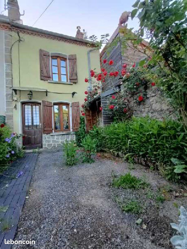 Maison 3 pièces 53 m² · à Saint-Sulpice-les-Champs · 53 m² · 26 000 €