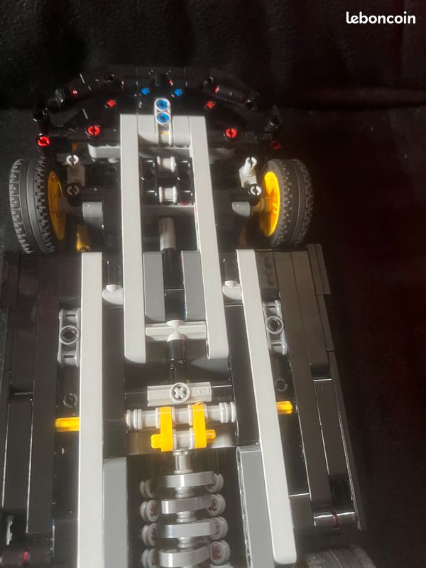 Bugatti Lego (image 10)